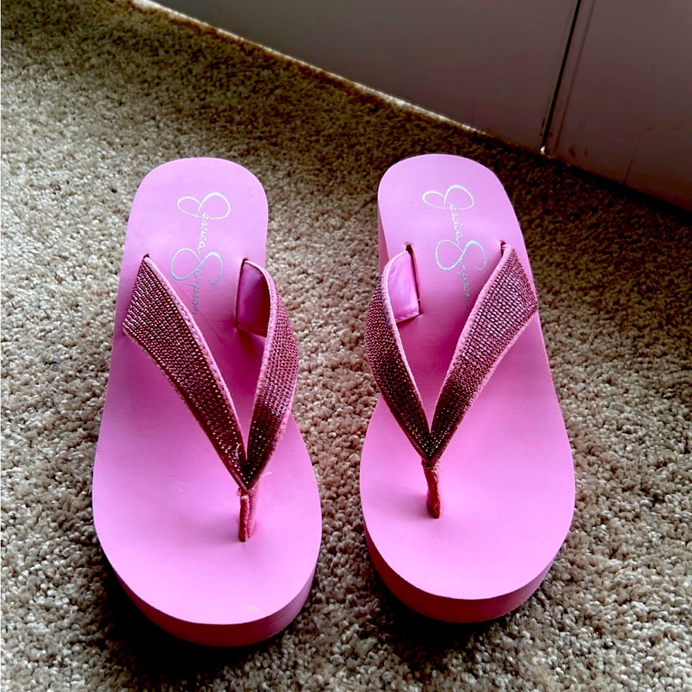 Jessica Simpson Meriana Wedge Flip Flop - Size 7